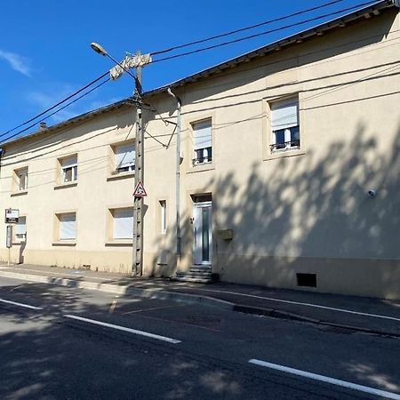 Chambre Privee 23M - Canape Lit - Wifi - Appart 120M Woippy Exterior photo