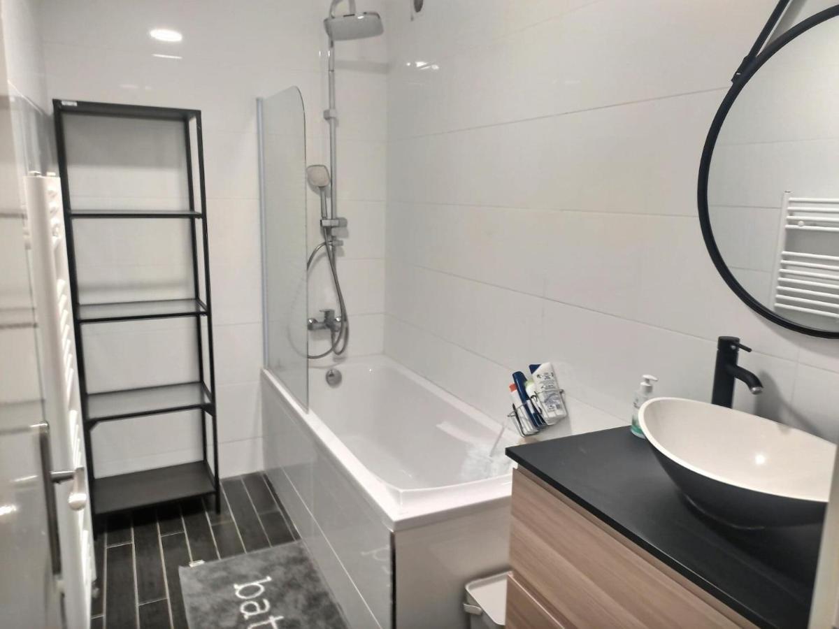 Chambre Privee 23M - Canape Lit - Wifi - Appart 120M Woippy Exterior photo