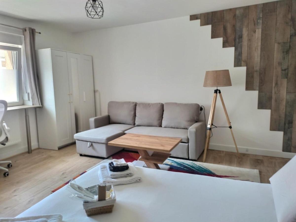 Chambre Privee 23M - Canape Lit - Wifi - Appart 120M Woippy Exterior photo